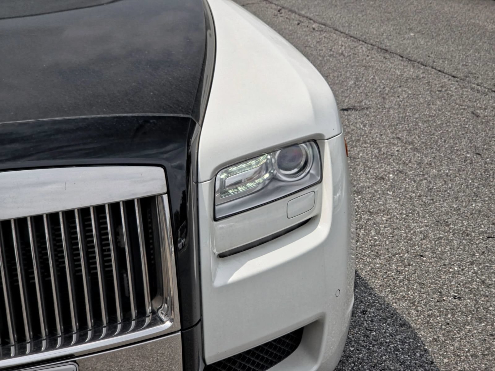 Used 2012 Rolls-Royce Ghost RWD image 10