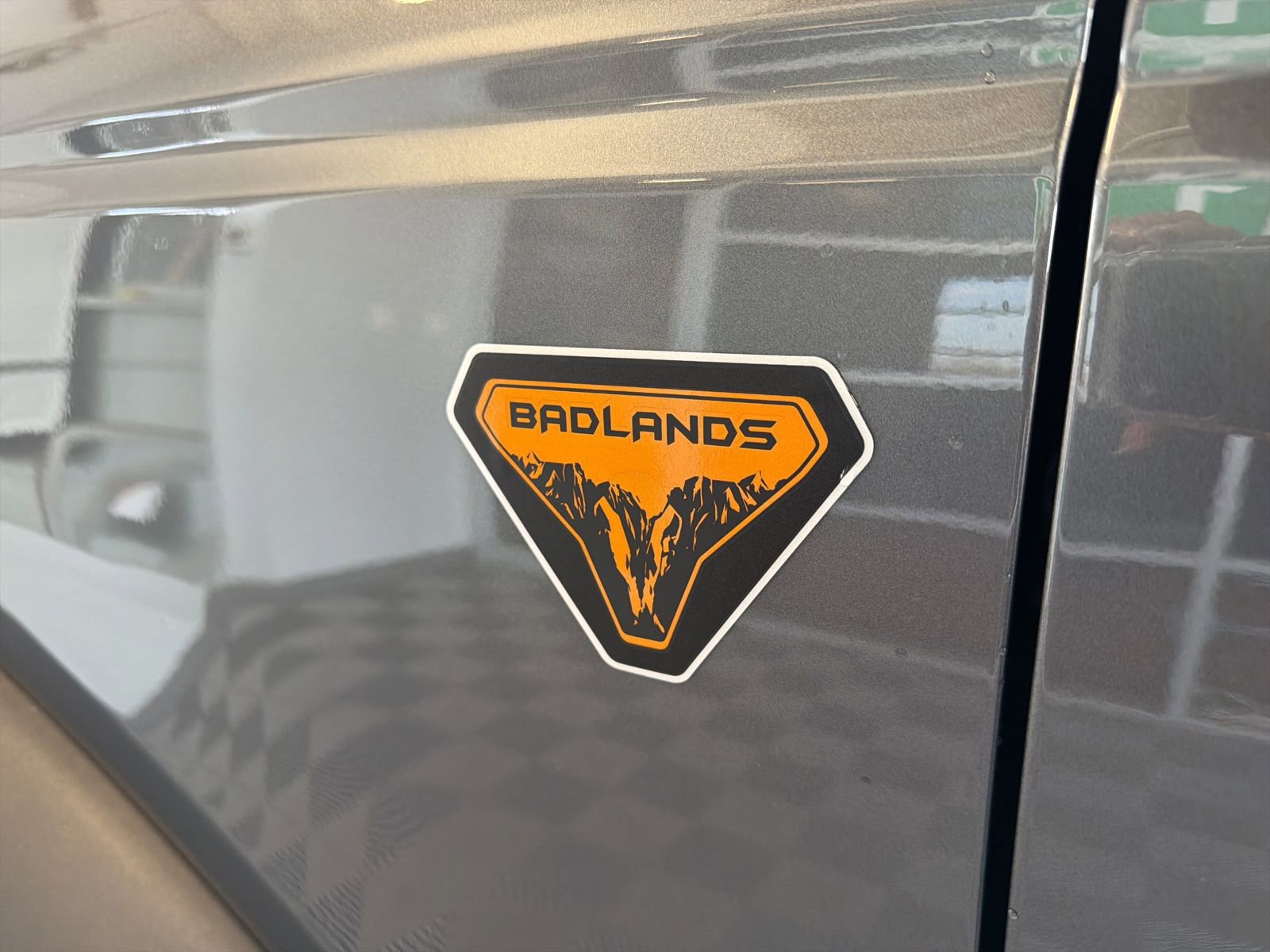 Used 2025 Ford Bronco Badlands image 10