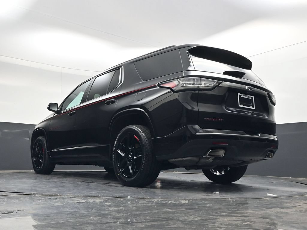 Used 2021 Chevrolet Traverse Premier w/ Redline Edition FWD image 36