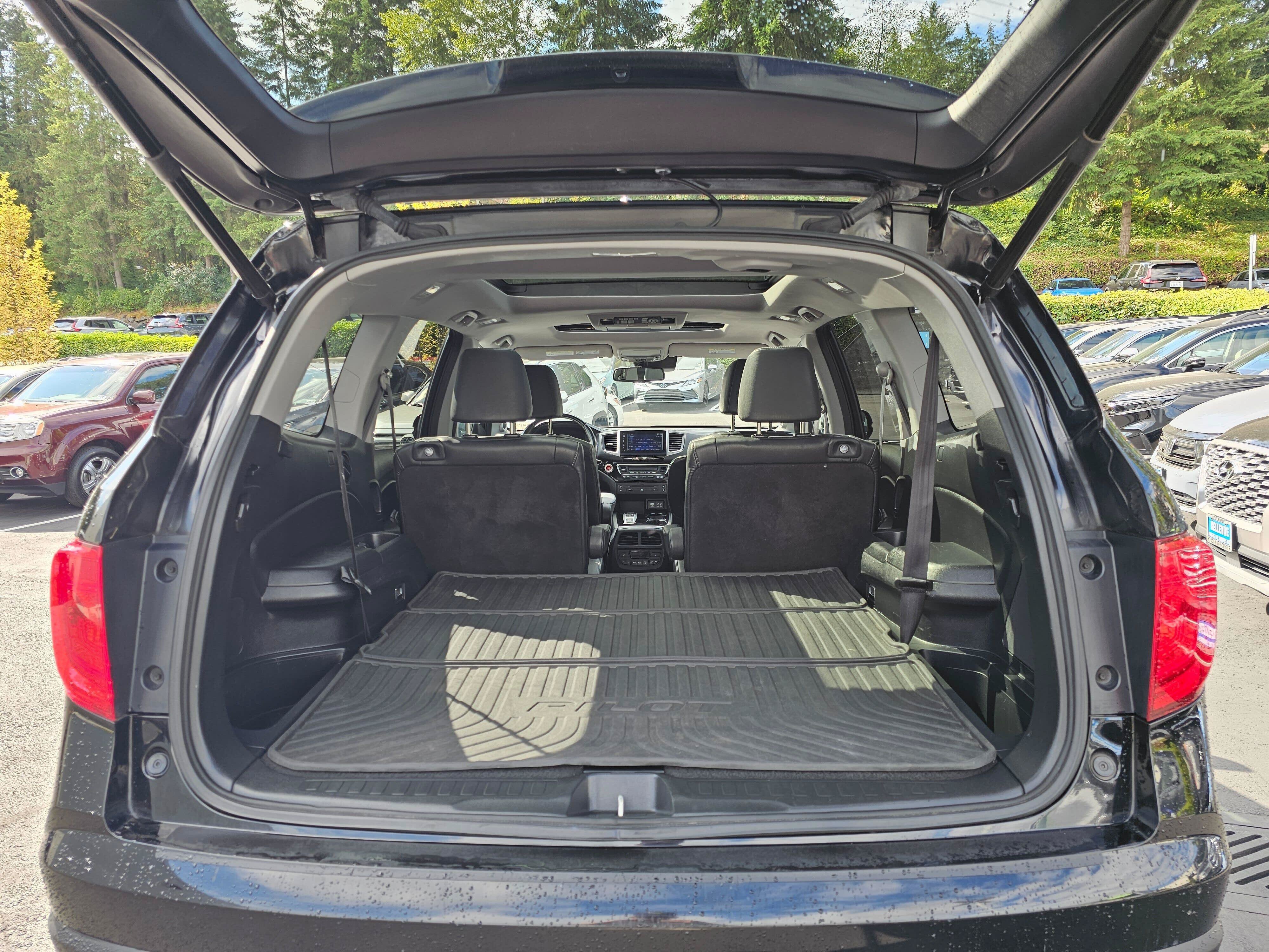 Used 2016 Honda Pilot Elite image 18