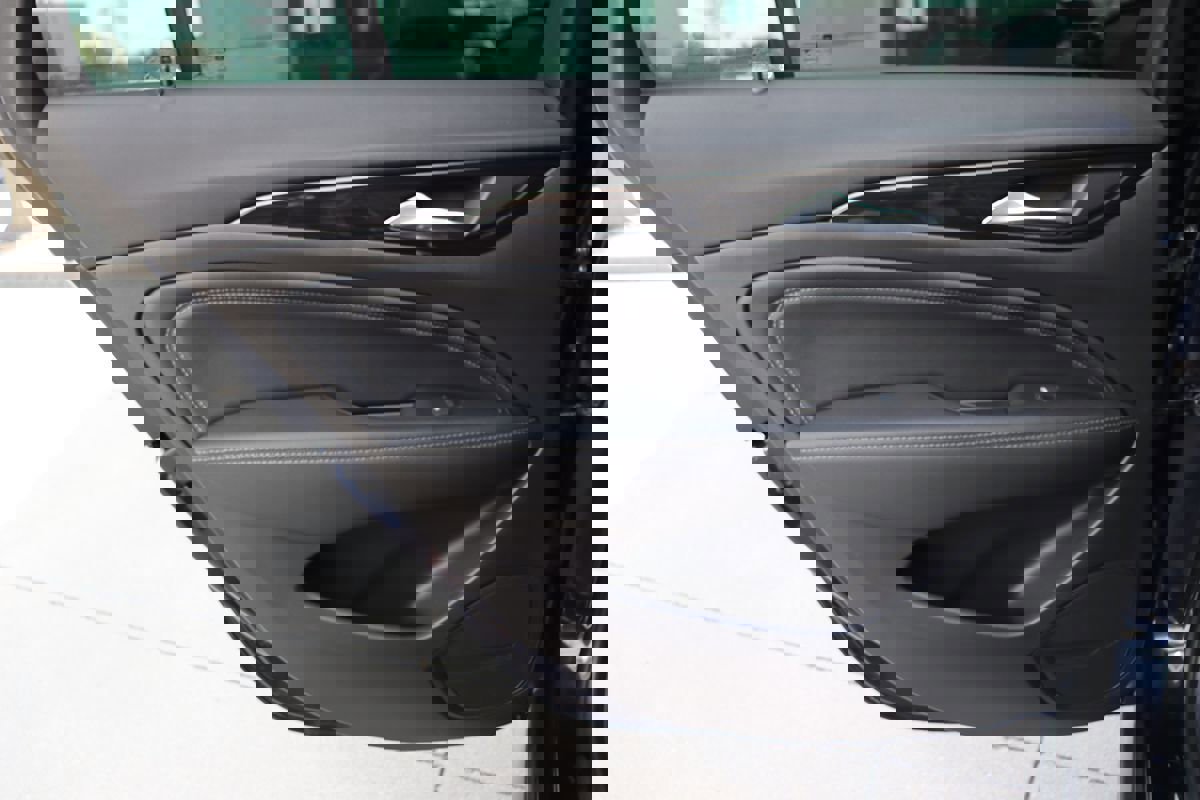 Used 2018 Buick Regal Essence w/ Driver Confidence Package #1 image 46