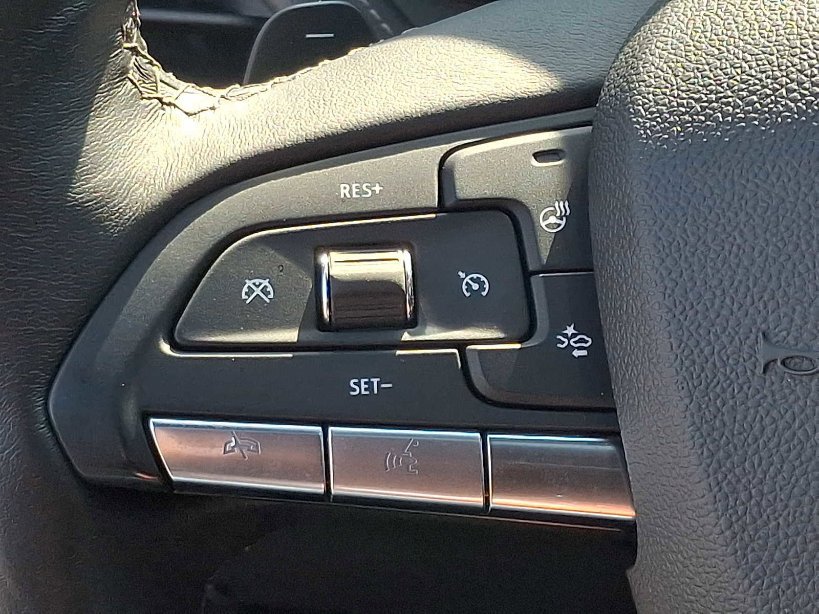 Certified 2023 Cadillac CT5 Luxury w/ Sun And Sound Package image 23