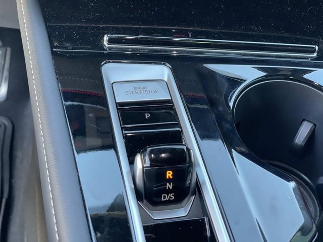 Used 2025 Volkswagen Atlas Cross Sport SEL R-Line image 16