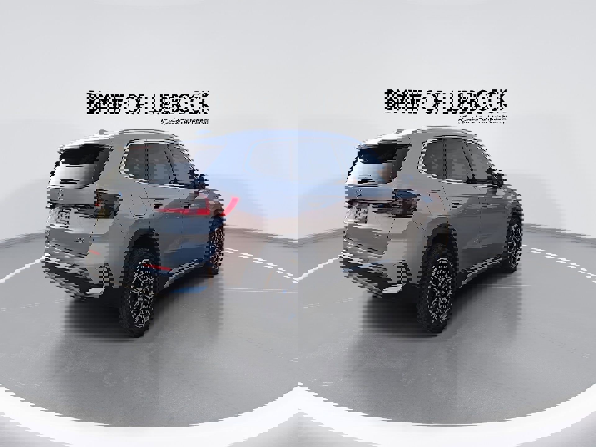 Used 2023 BMW X1 xDrive28i w/ Premium Package AWD/4WD image 8