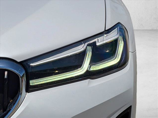 Certified 2023 BMW 530i w/ Premium Package RWD image 9