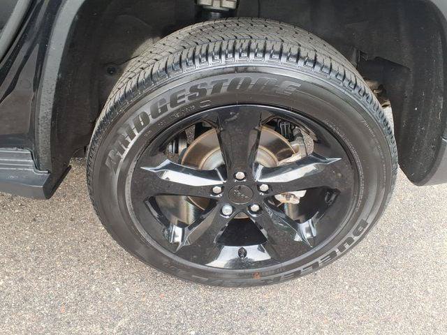 Certified 2024 Jeep Grand Cherokee Altitude AWD/4WD image 14