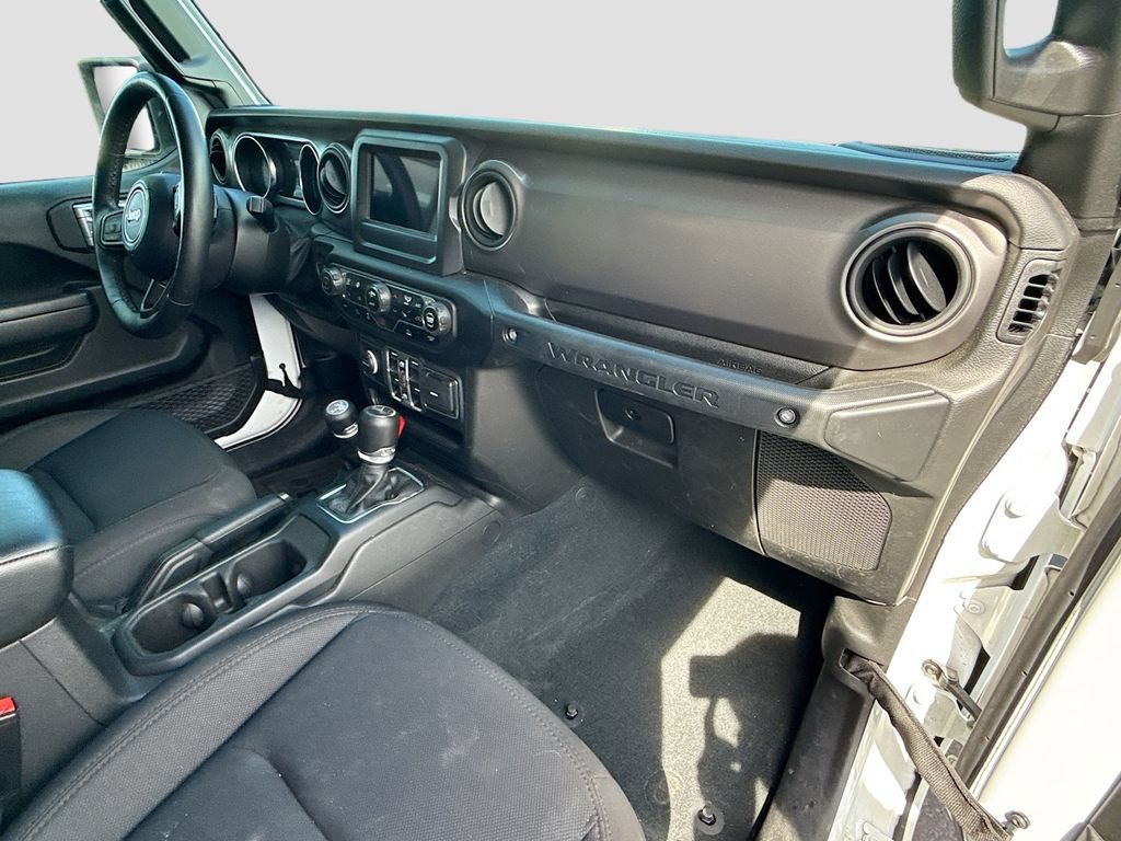 Used 2023 Jeep Wrangler Unlimited w/ Cold Weather Group AWD/4WD image 33