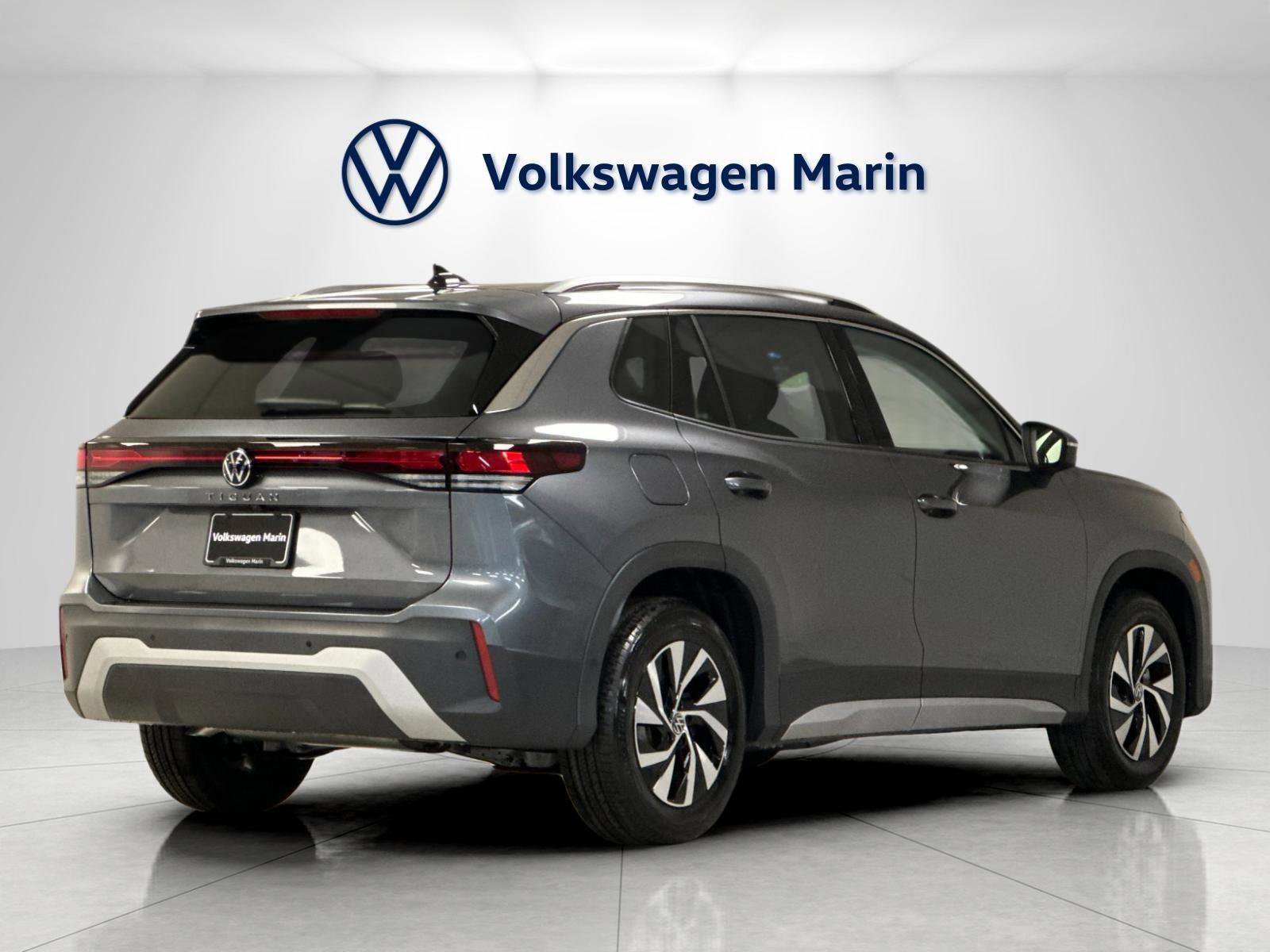 New 2026 Volkswagen Tiguan S FWD image 5