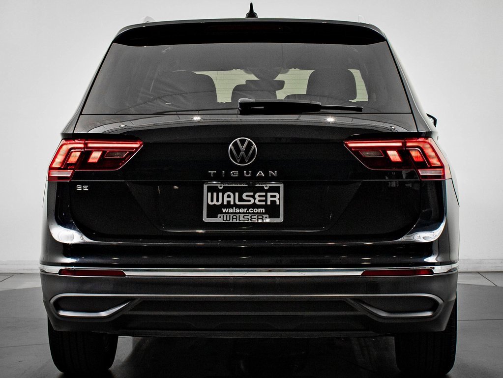 Used 2022 Volkswagen Tiguan SE w/ Panoramic Sunroof Package image 10