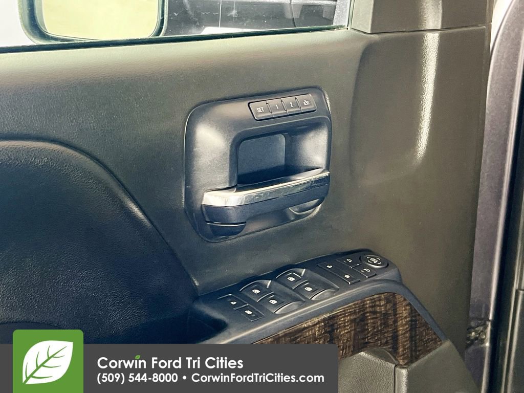 Used 2015 GMC Sierra 3500 Denali w/ Duramax Plus Package image 12