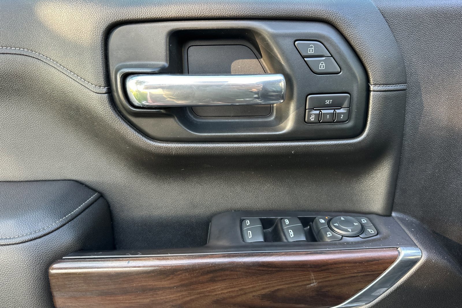 Used 2019 GMC Sierra 1500 SLT w/ SLT Premium Plus Package image 11