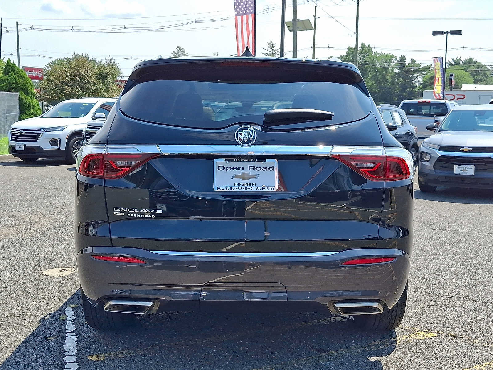 Used 2022 Buick Enclave Premium w/ Experience Buick Package AWD/4WD image 5