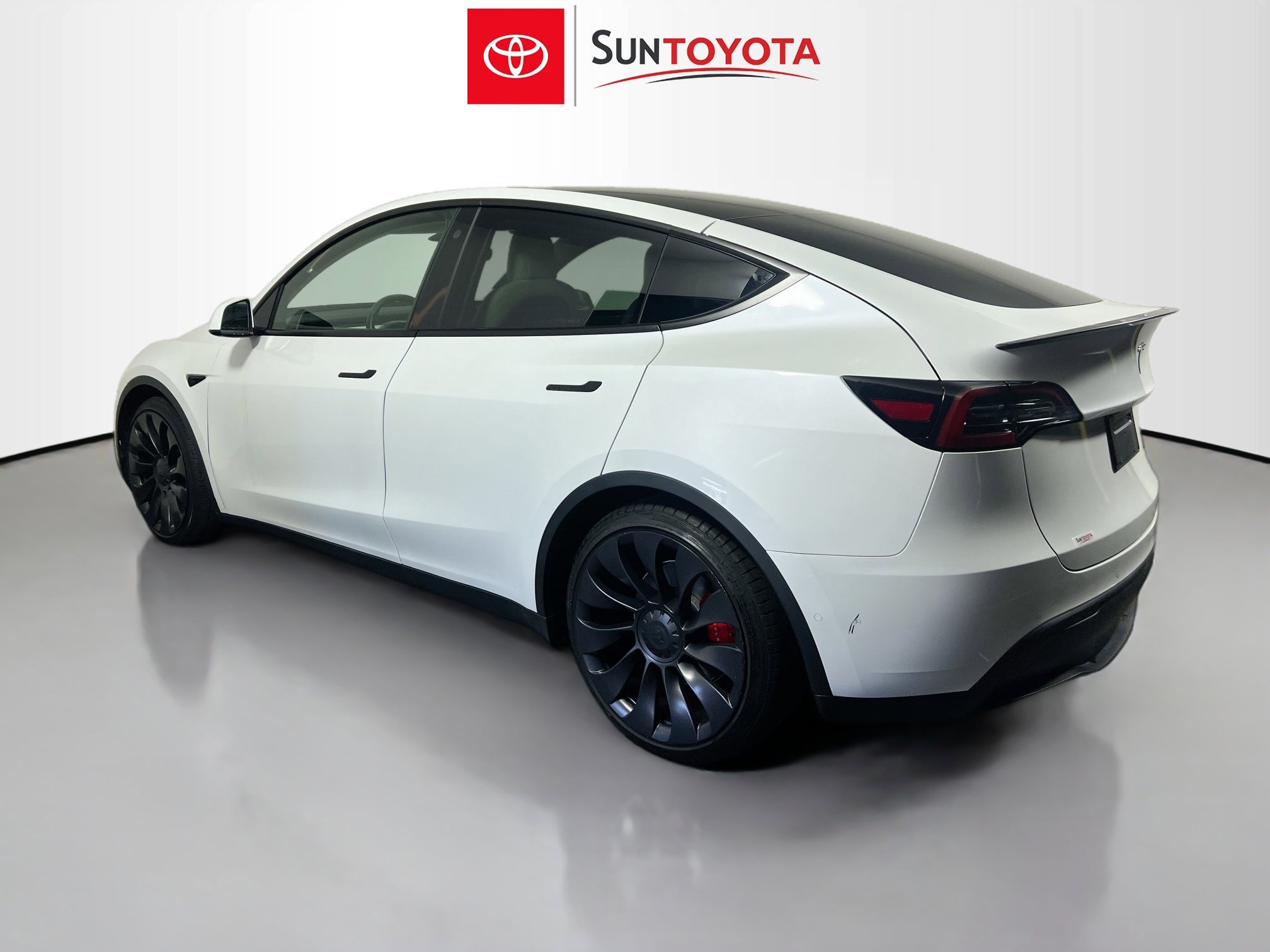 Used 2022 Tesla Model Y Performance image 6