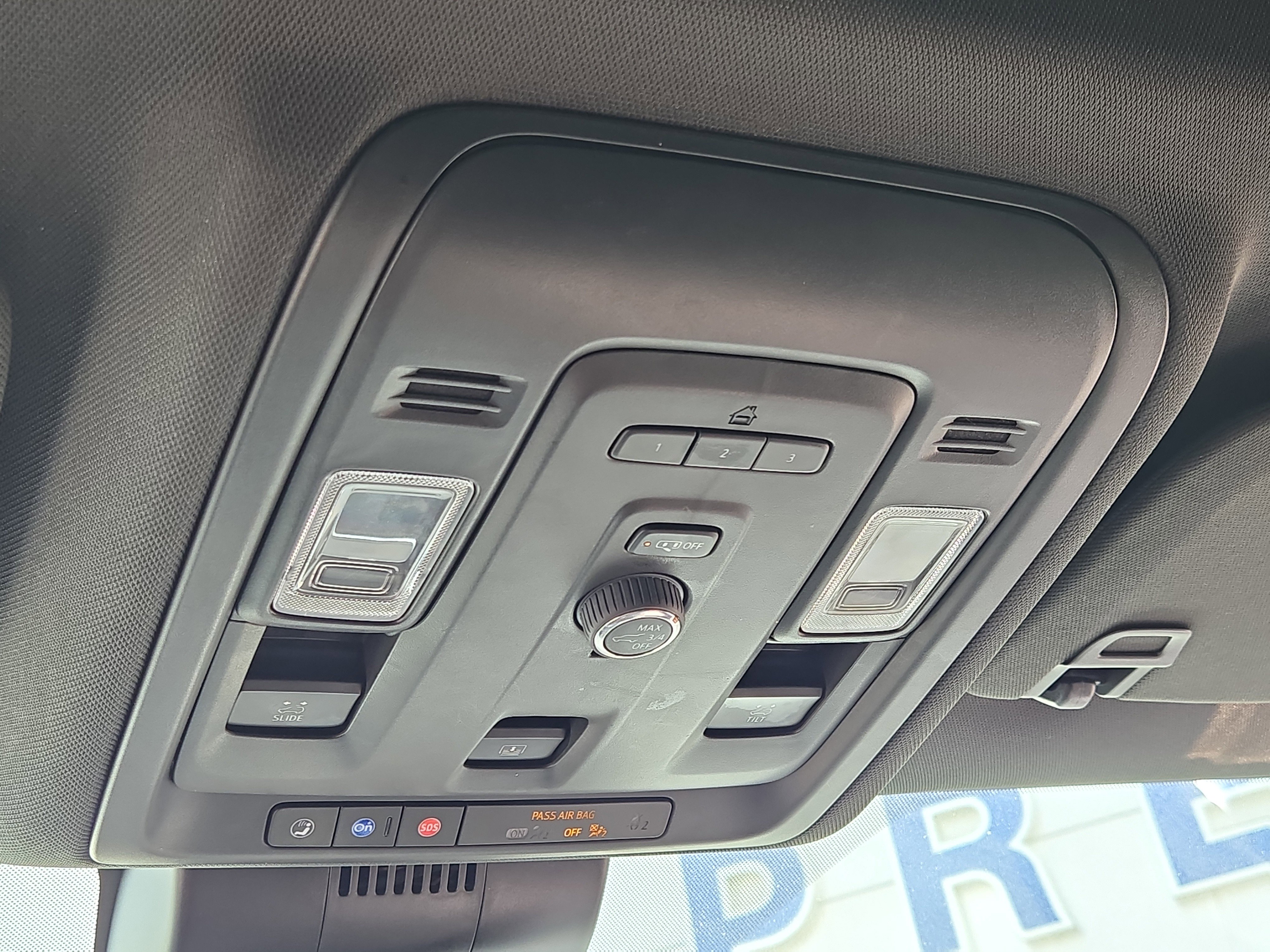 Used 2023 GMC Yukon SLT image 33