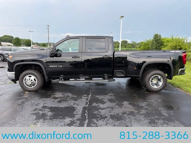 Used 2026 Chevrolet Silverado 3500 LT w/ All Star Edition AWD/4WD image 2