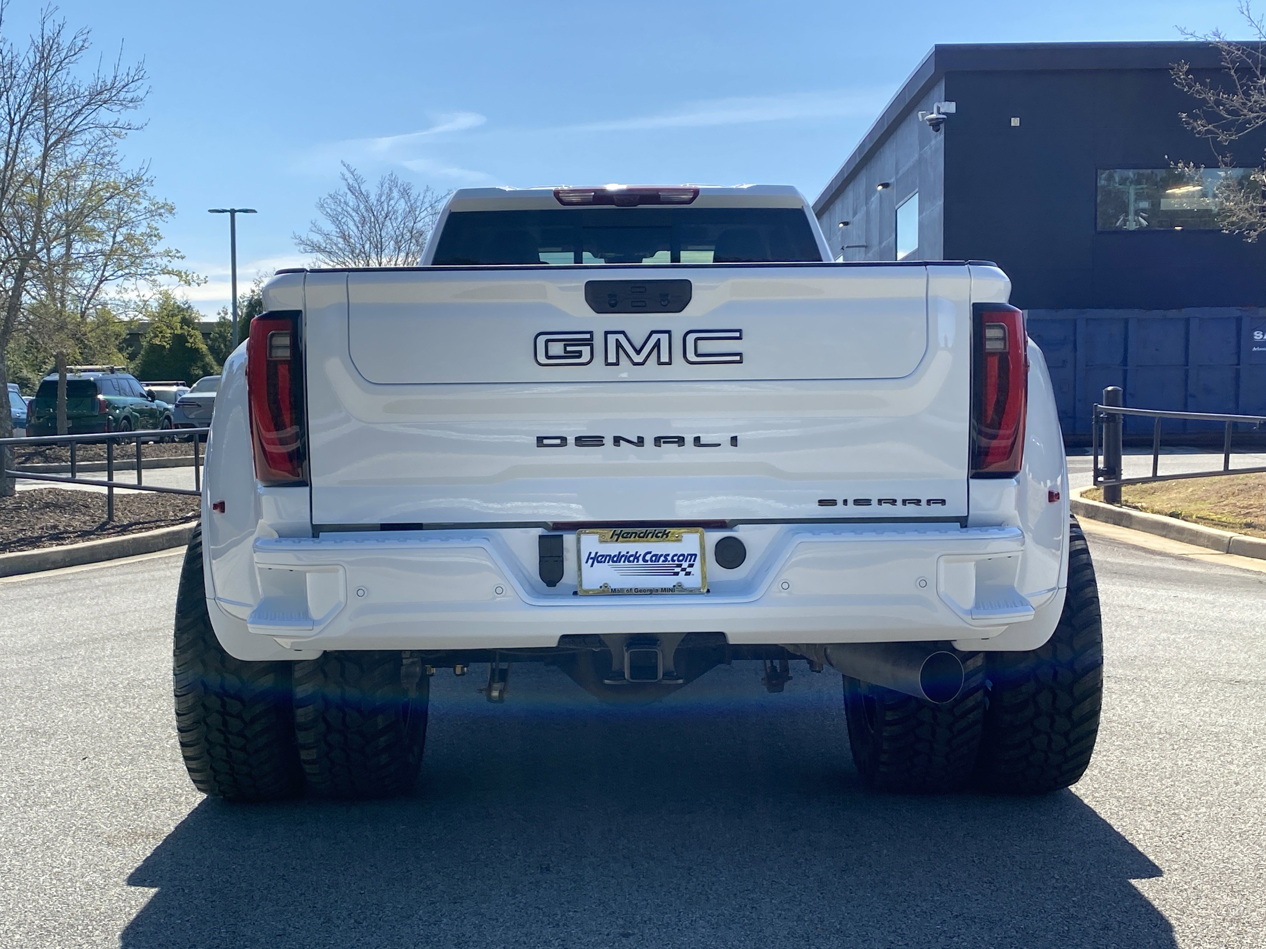 Used 2026 GMC Sierra 3500 Denali w/ Denali Reserve Package image 16