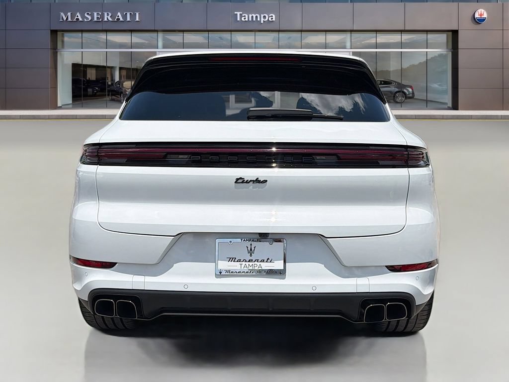 Used 2025 Porsche Cayenne Turbo AWD/4WD image 4