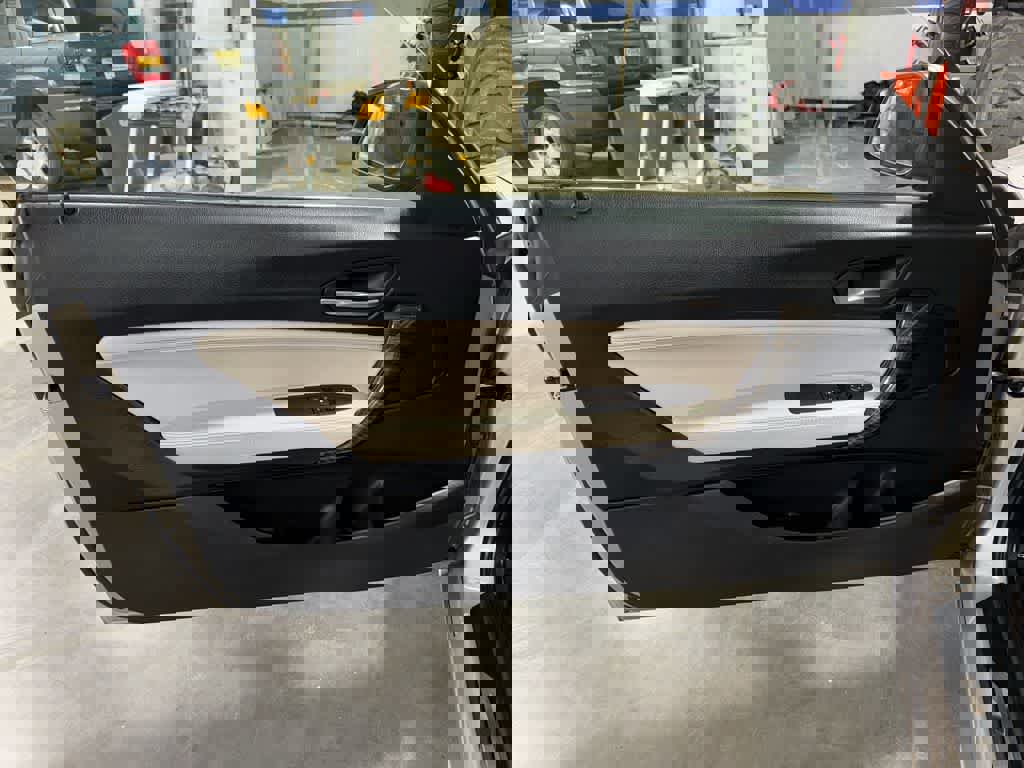 Used 2017 BMW 230i xDrive Coupe image 30