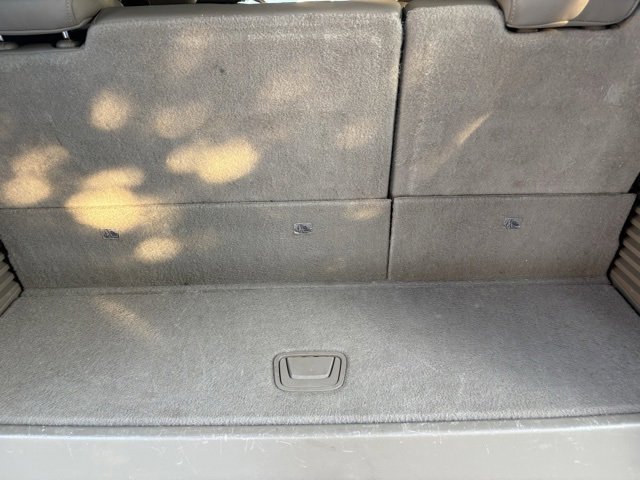 Used 2018 GMC Yukon SLT w/ Premium Edition image 8