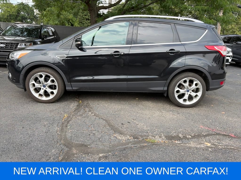 Used 2014 Ford Escape Titanium w/ Equipment Group 401A AWD/4WD image 2