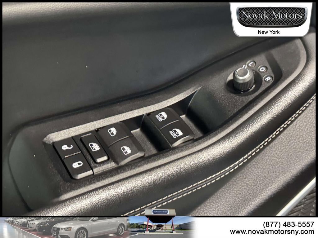 Used 2022 Jeep Grand Cherokee L Limited image 14