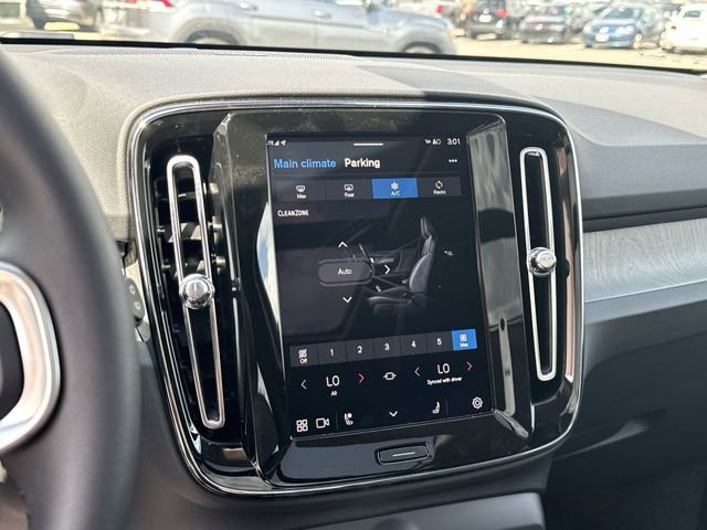 New 2025 Volvo XC40 B5 Plus w/ Protection Package Premier image 13