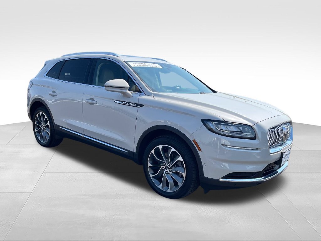 Used 2023 Lincoln Nautilus Reserve w/ Equipment Group 201A AWD/4WD image 7