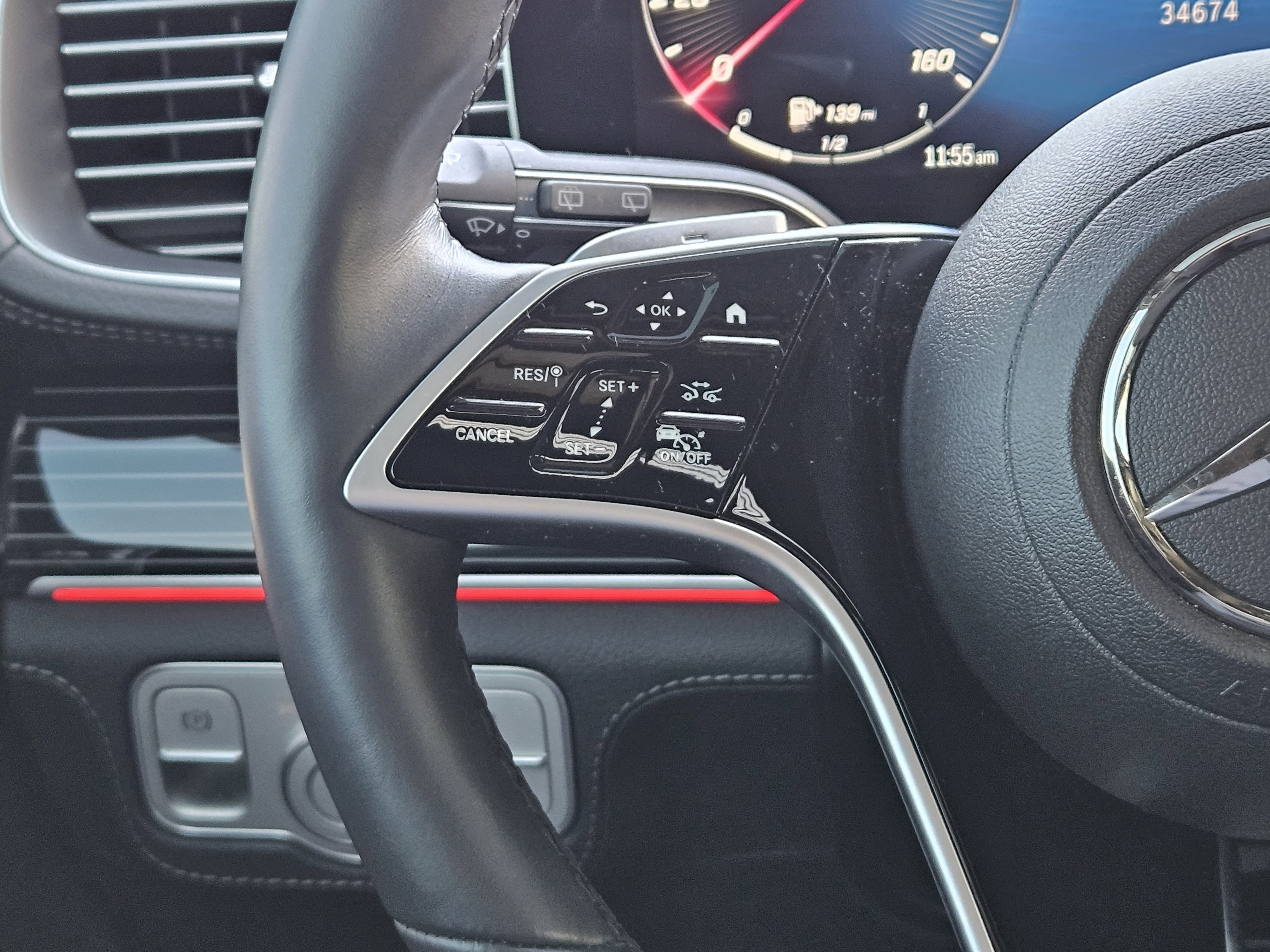 Used 2024 Mercedes-Benz GLE 450 4MATIC image 28