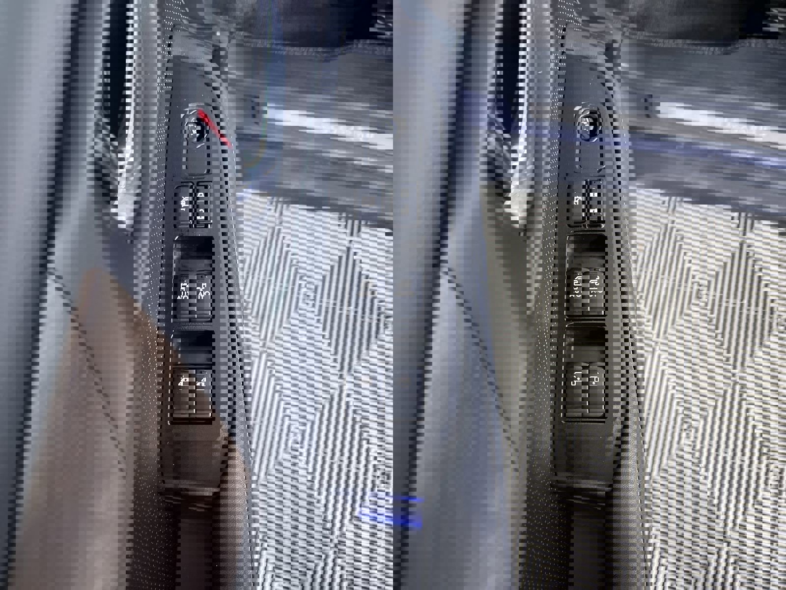 Used 2017 Subaru Outback 2.5i Limited image 13