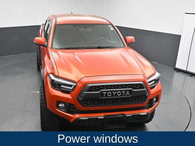 Used 2017 Toyota Tacoma TRD Off-Road w/ Tow Package (A/T) image 14