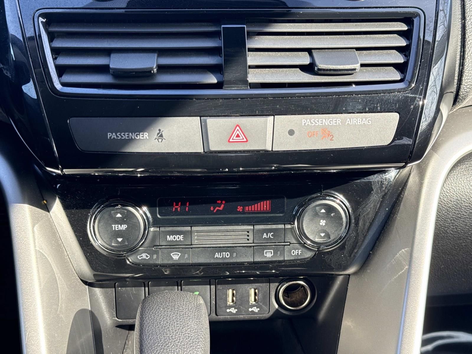 Used 2024 Mitsubishi Eclipse Cross LE image 11