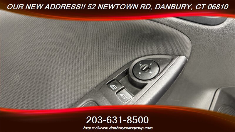 Used 2015 Ford Focus S FWD image 11
