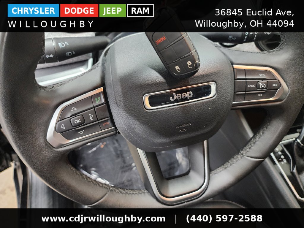 Used 2024 Jeep Compass Latitude AWD/4WD image 40