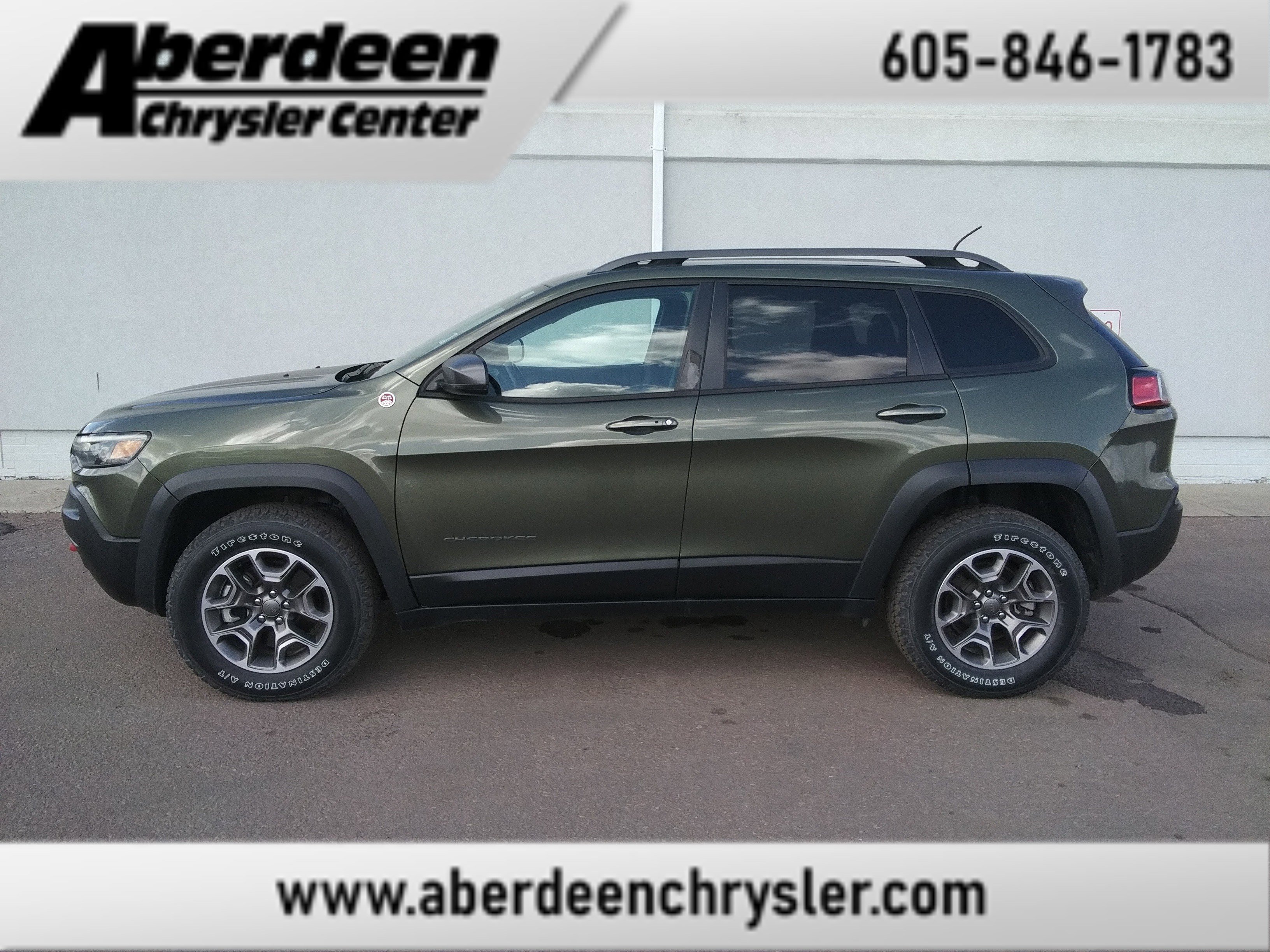 Used 2021 Jeep Cherokee Trailhawk image 1