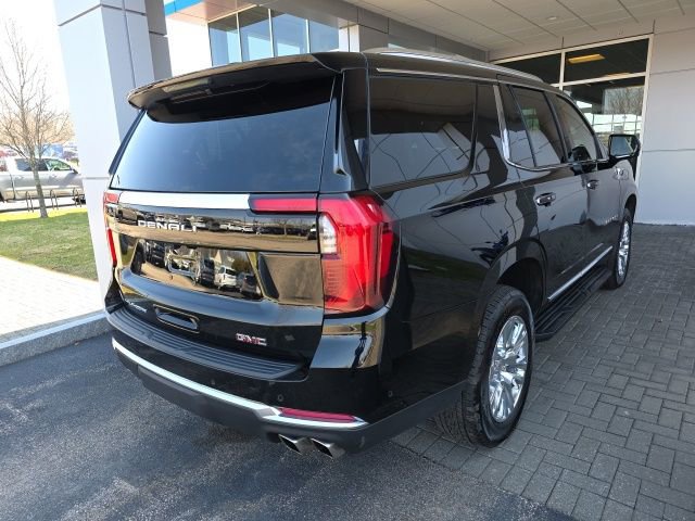 Used 2025 GMC Yukon Denali AWD/4WD image 4