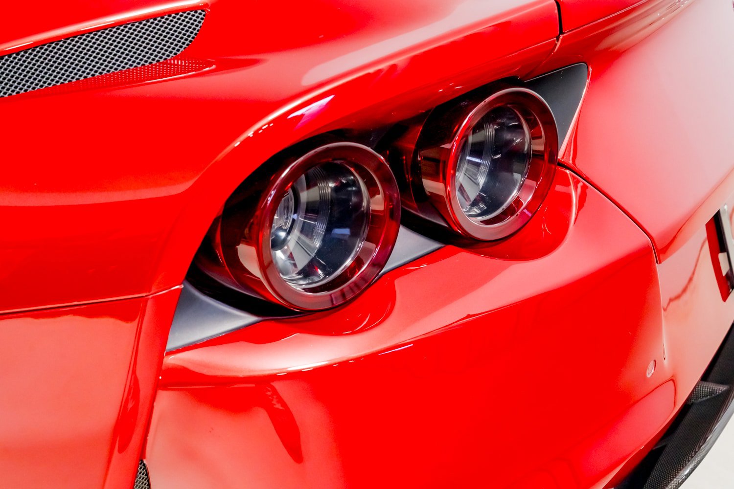 Used 2021 Ferrari 812 GTS image 54