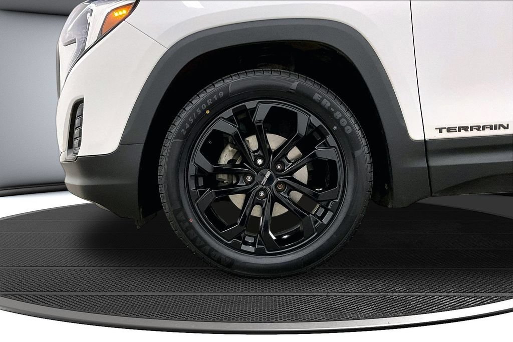 Used 2021 GMC Terrain SLE w/ Driver Convenience Package AWD/4WD image 33