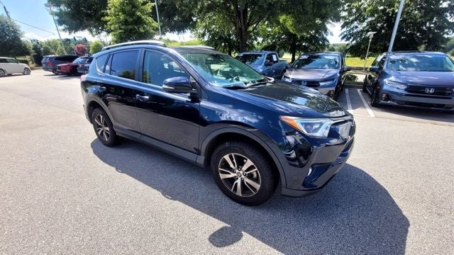 Used 2018 Toyota RAV4 XLE FWD video 1
