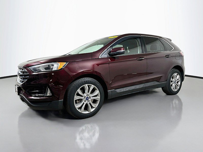 Used 2019 Ford Edge Titanium w/ Cold Weather Package AWD/4WD image 3