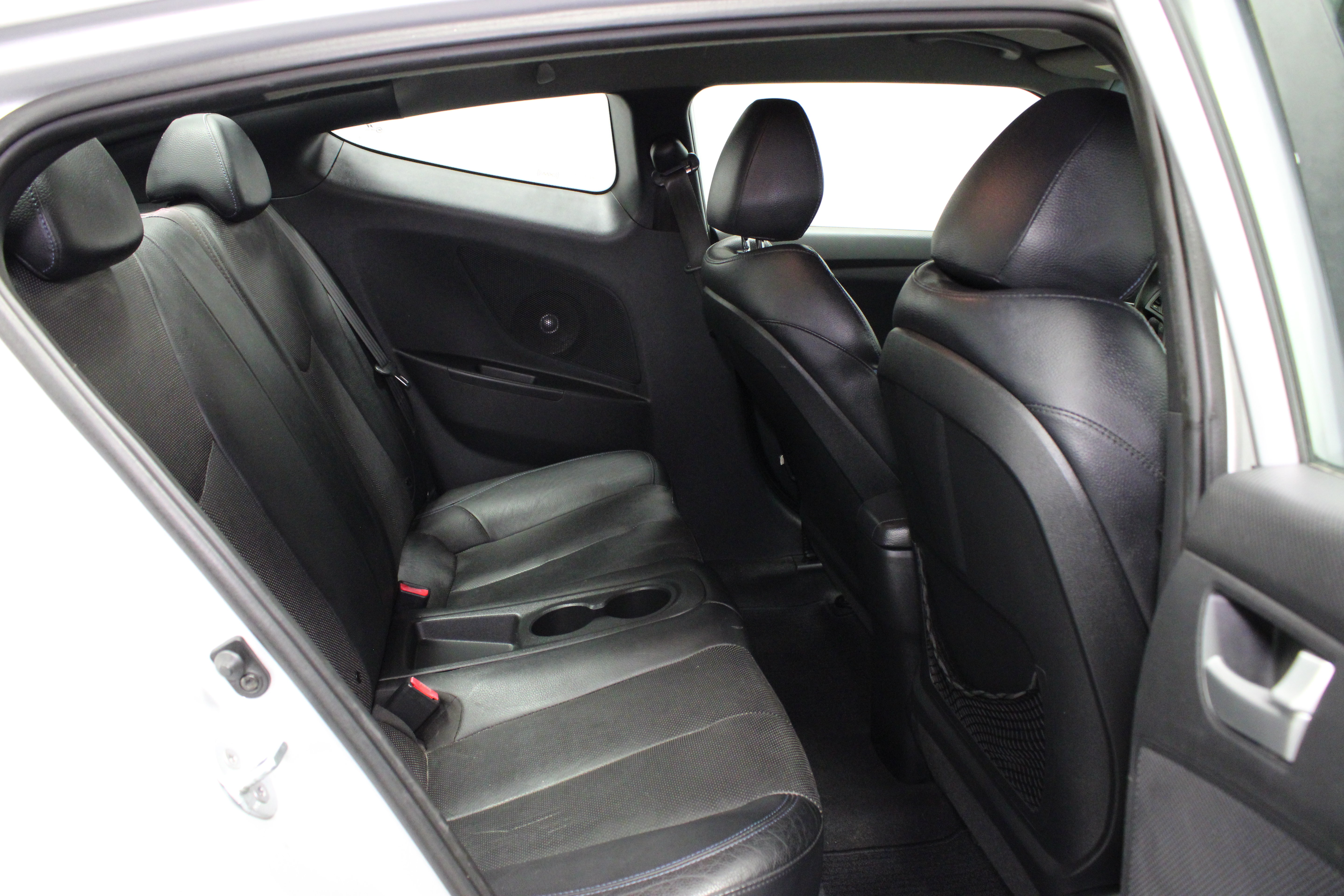 Used 2013 Hyundai Veloster Turbo FWD image 15