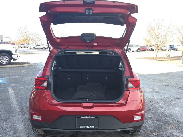 Used 2024 Hyundai Venue SEL image 9
