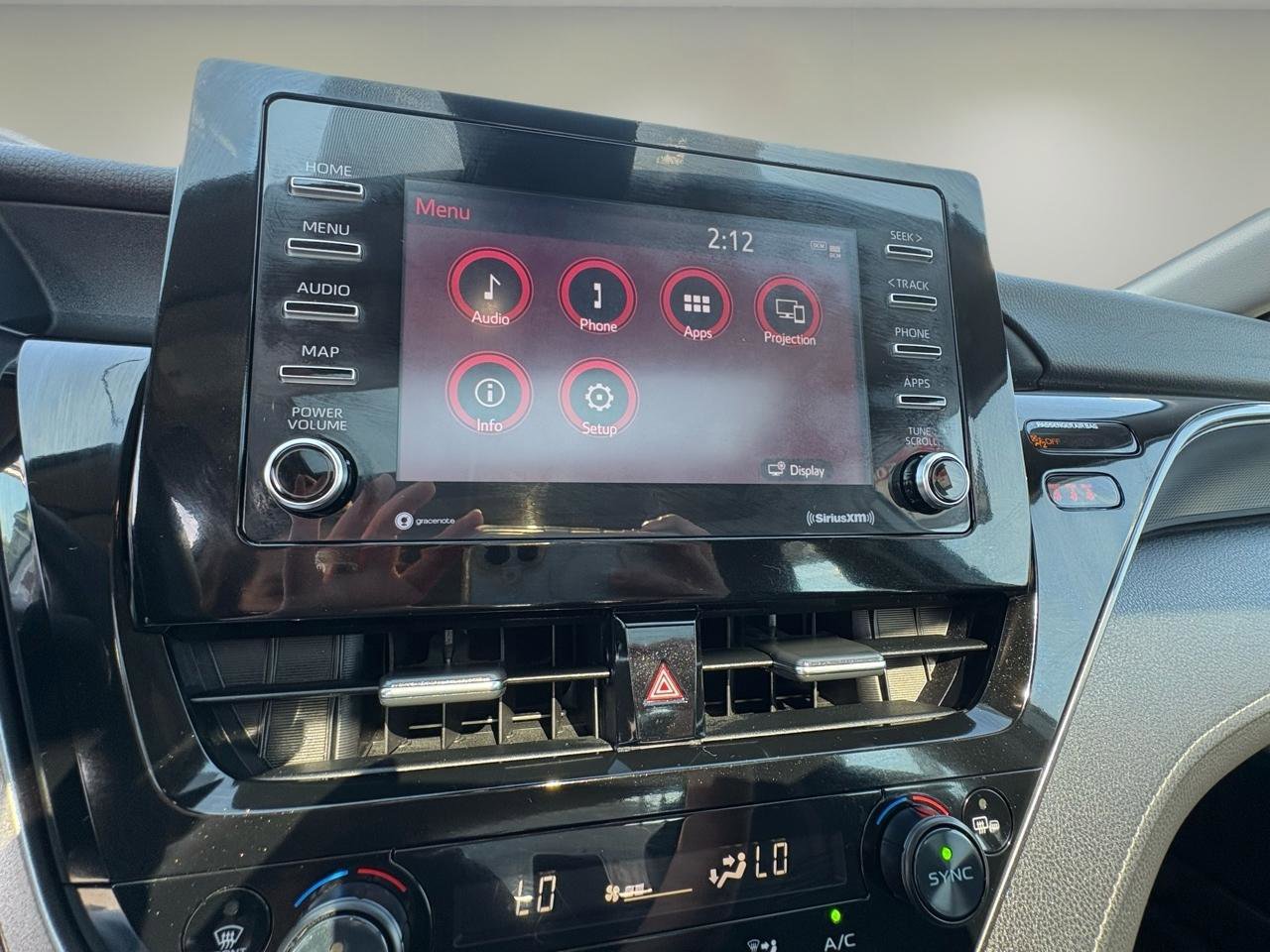 Used 2022 Toyota Camry SE w/ Cold Weather Package image 31