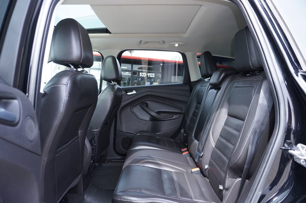 Used 2017 Ford Escape Titanium AWD/4WD image 27