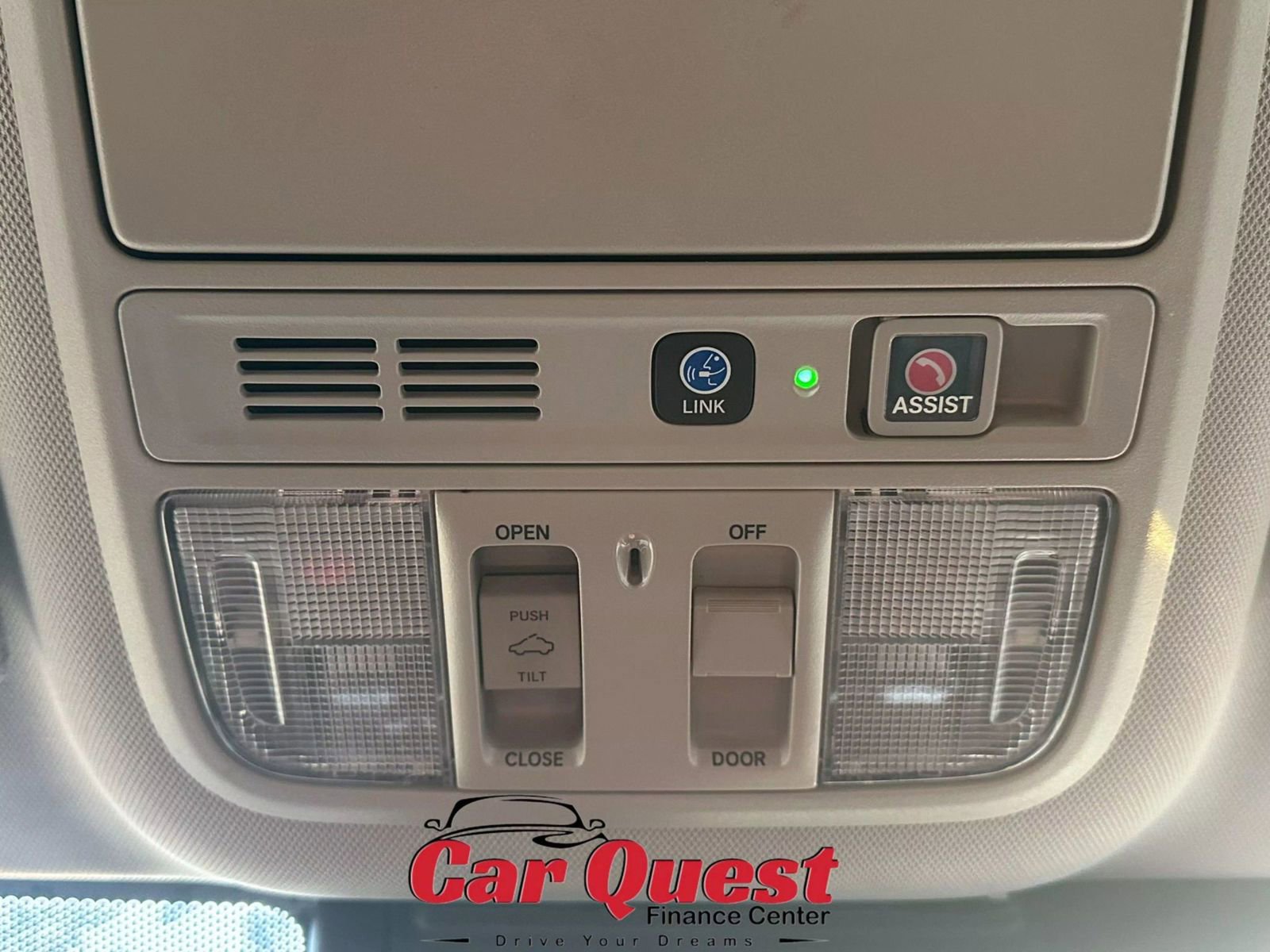 Used 2018 Honda Accord Touring image 25