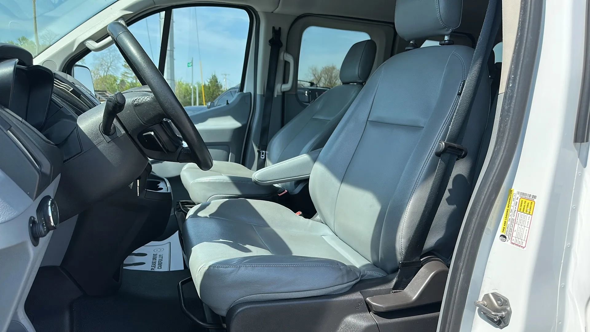 Used 2016 Ford Transit 350 XL image 10