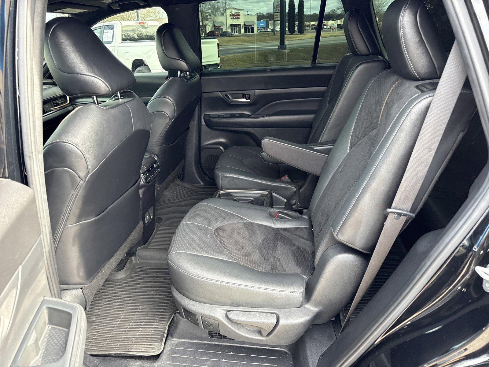 Used 2024 Toyota Grand Highlander AWD Hybrid image 14