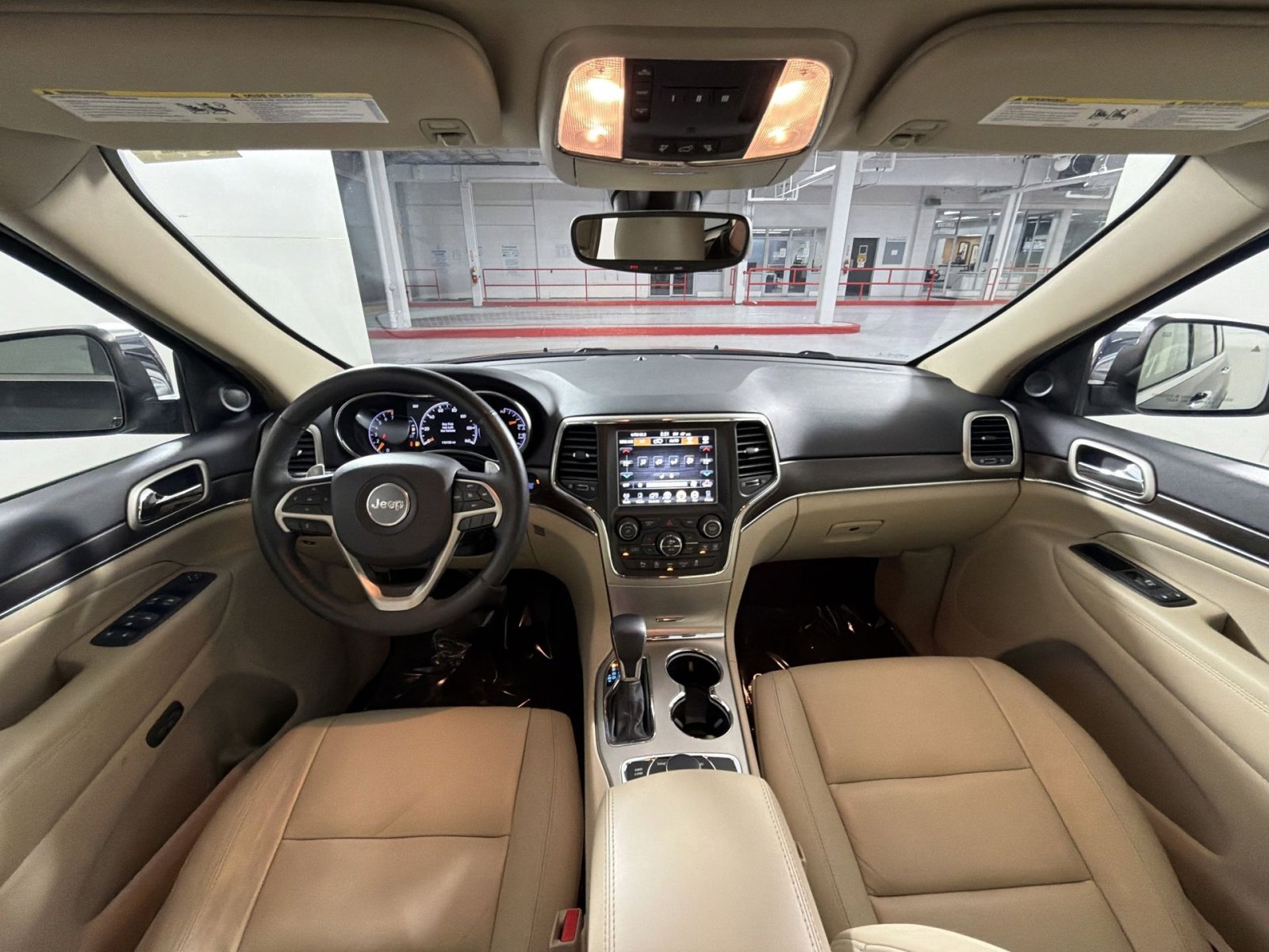 Used 2017 Jeep Grand Cherokee Limited image 22