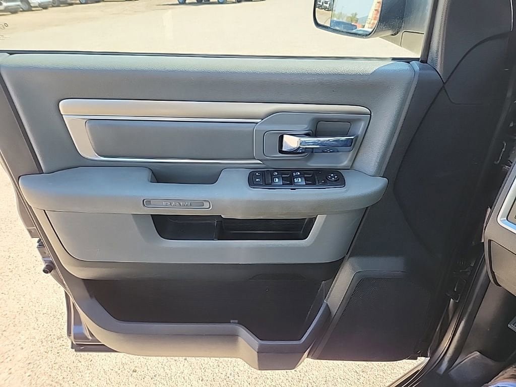 Used 2015 RAM 2500 SLT AWD/4WD image 26