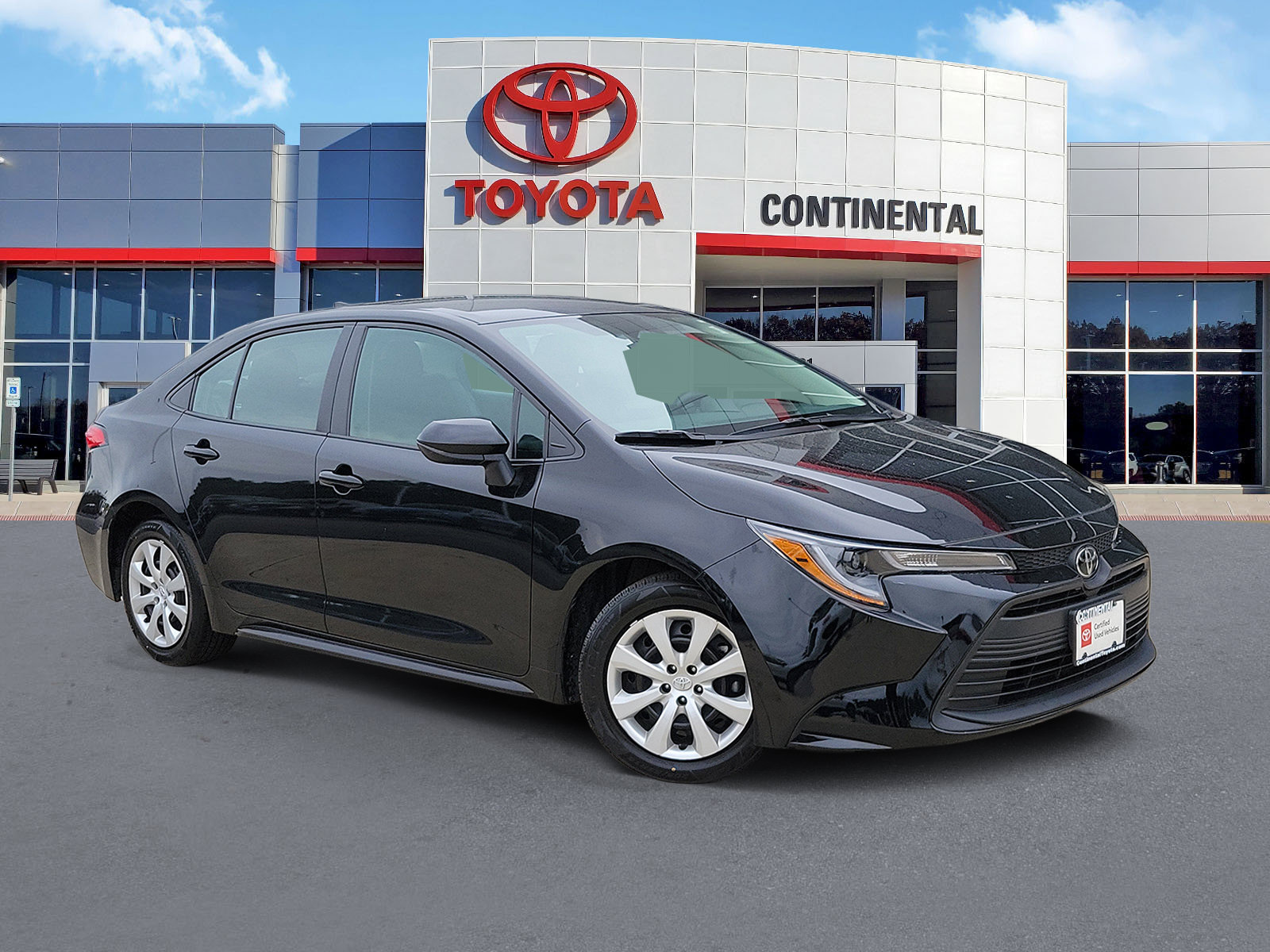 Certified 2024 Toyota Corolla LE FWD image 2