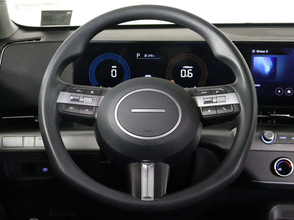 Certified 2025 Hyundai Kona SE FWD image 30